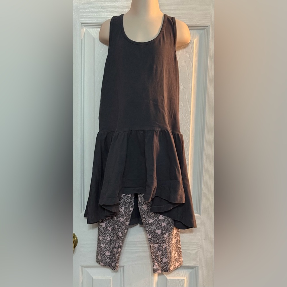 Jak & Peppar Charcoal HiLo Tunic Paper Wings Pink Heart Capris Sz 10